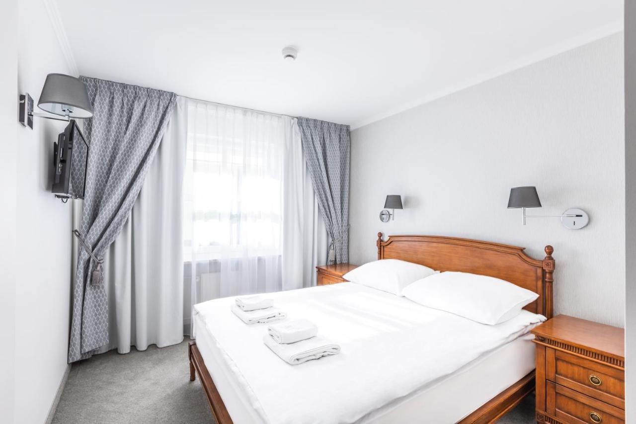 Hotel Pod Zlota Roza كيلتشي المظهر الخارجي الصورة