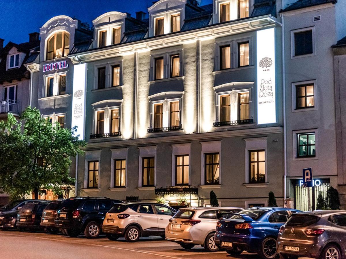 Hotel Pod Zlota Roza كيلتشي المظهر الخارجي الصورة